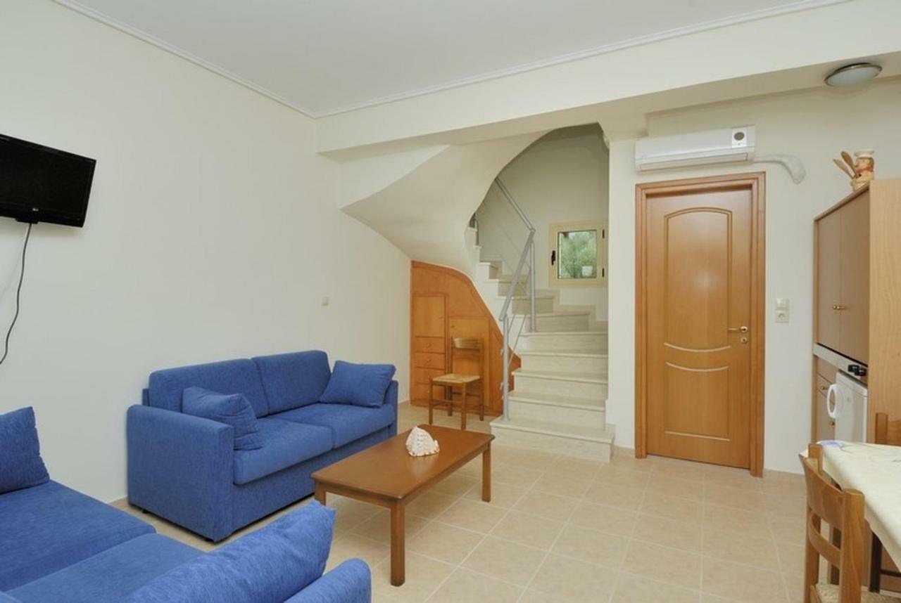 Manoleas Villas - Apartment 3 Stoupa Luaran gambar